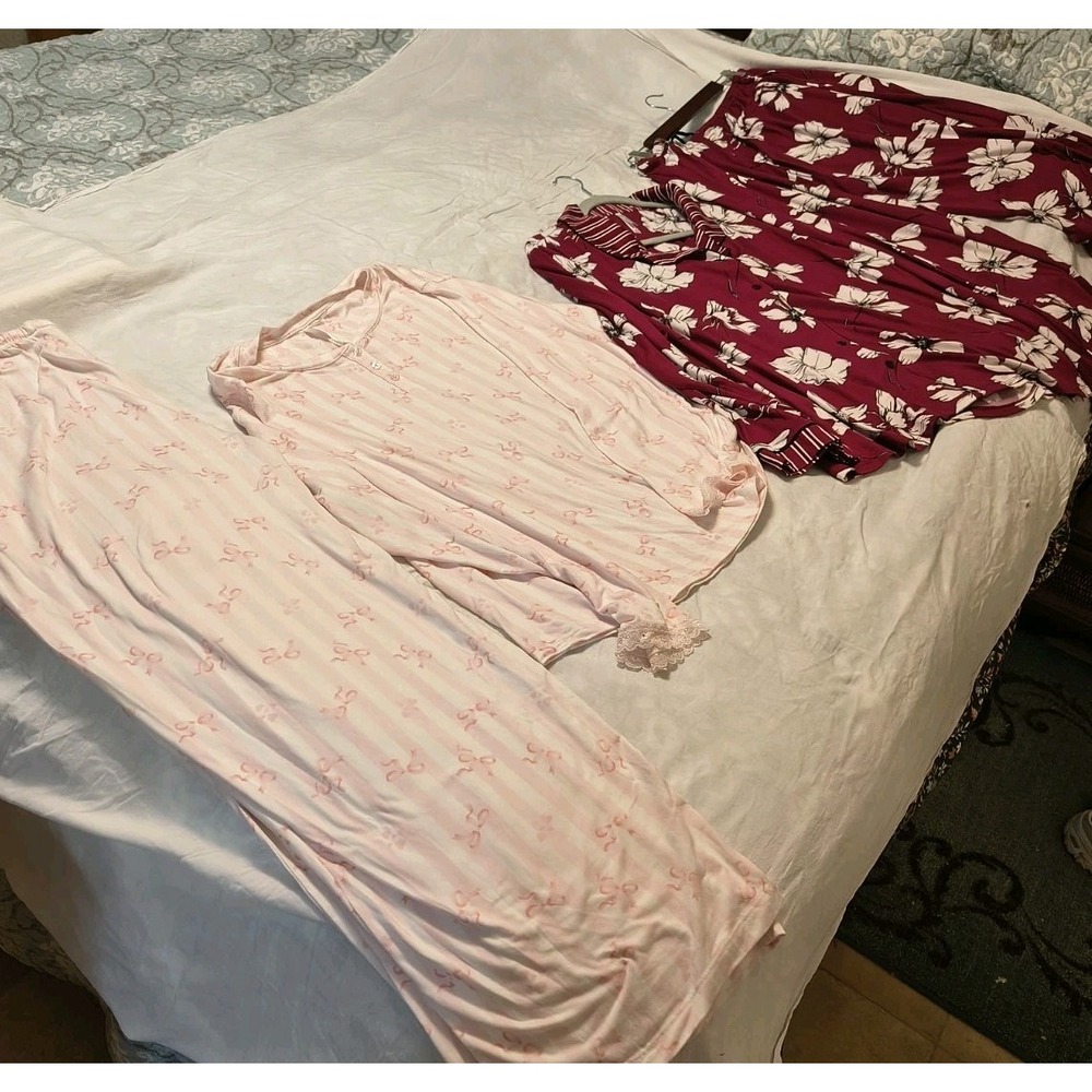 2 Sets Flora Nikrooz Floral Pajamas Sz XL Plum & Pink Lindsey Knit Lounge EUC